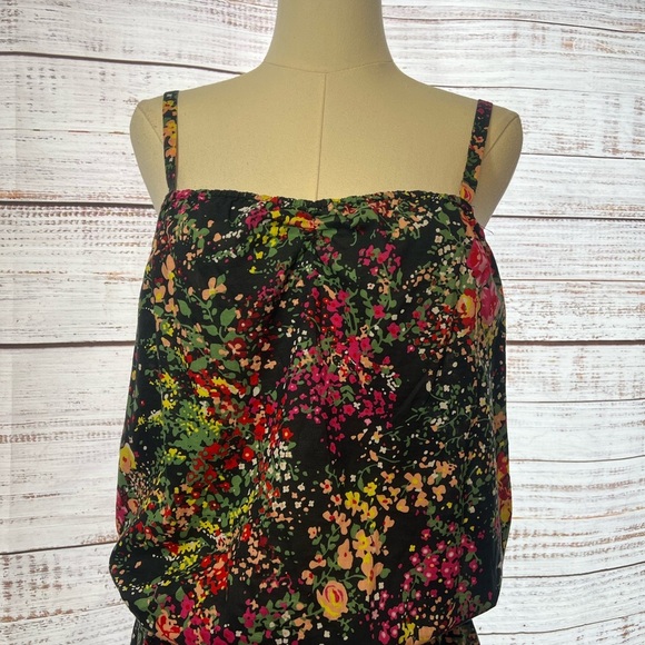PINK by Victoria's Secret Size Medium Dark Florals Sleeveless Romper - Picture 1 of 6